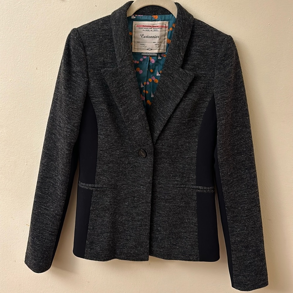 Anthropology blazer, size 2, gray with black side panel